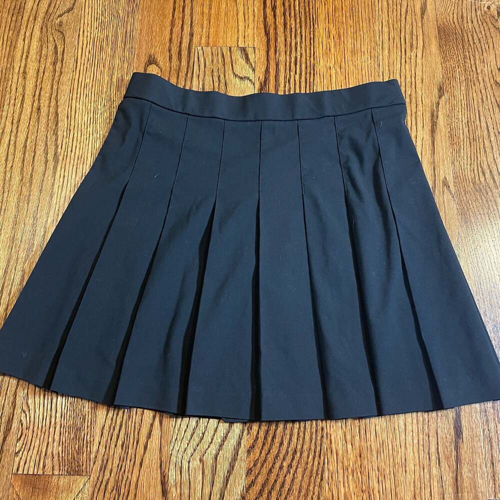 UNIQLO Women's Black Pleated Mini Skirt Size Small